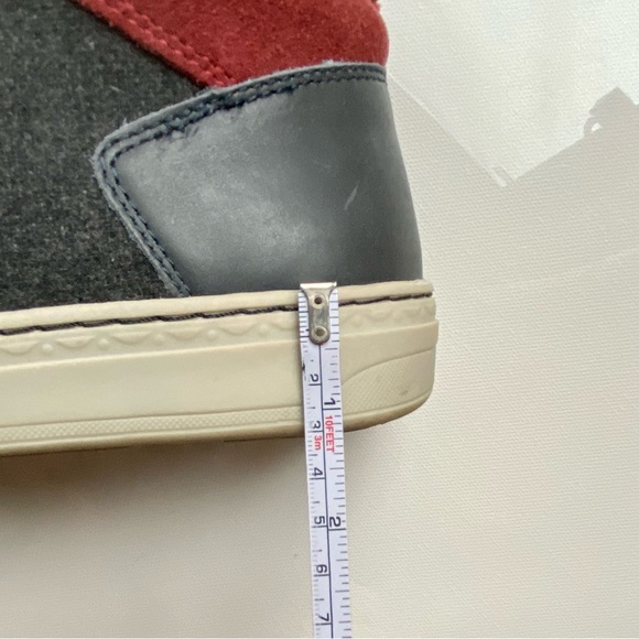 Earth, mid-top, leather & fabric sneaker, Zane navy & red, women’s size 8.5 - Picture 16 of 16